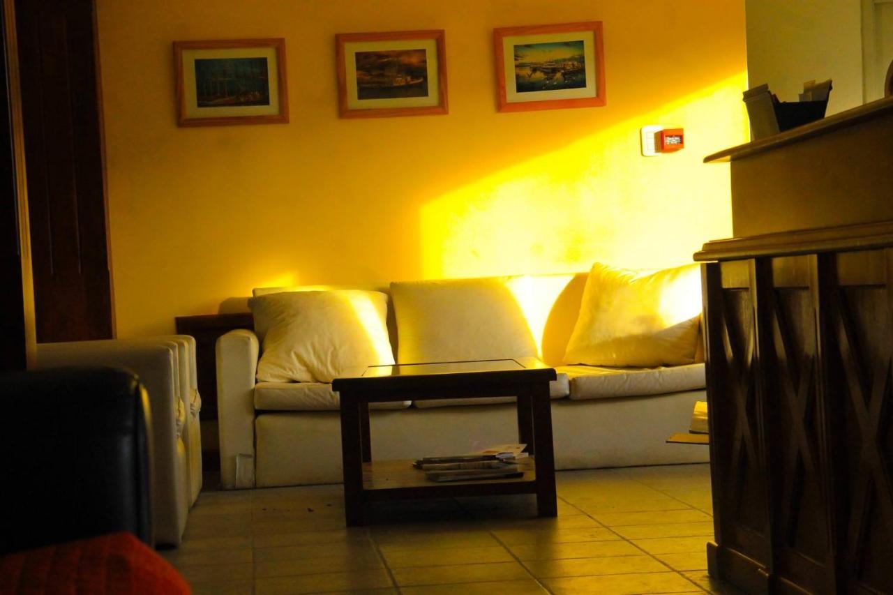 Oikos Hotel อูซัวยา ภายนอก รูปภาพ