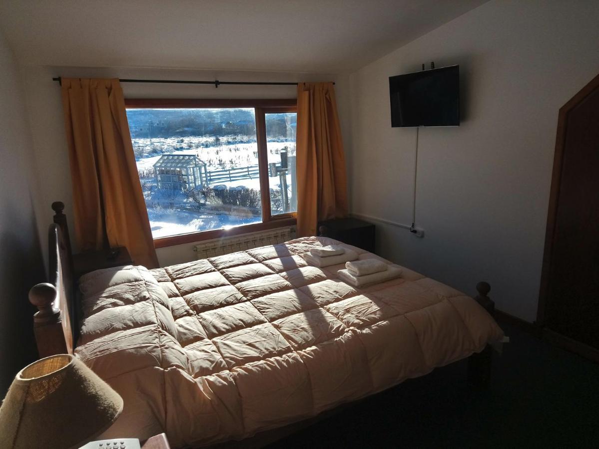 Oikos Hotel อูซัวยา ภายนอก รูปภาพ