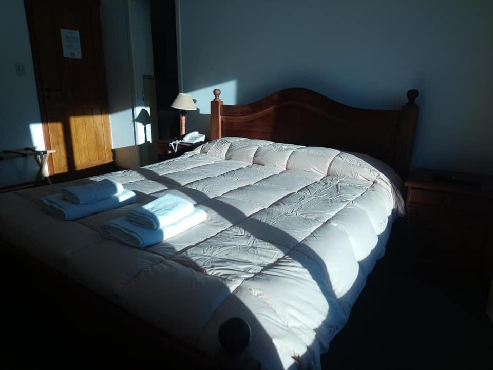 Oikos Hotel อูซัวยา ภายนอก รูปภาพ